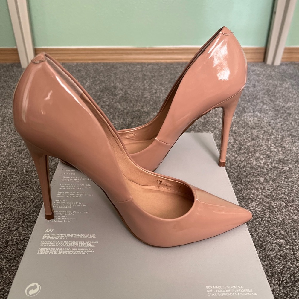 STEVE MADDEN BLUSH PUMPS